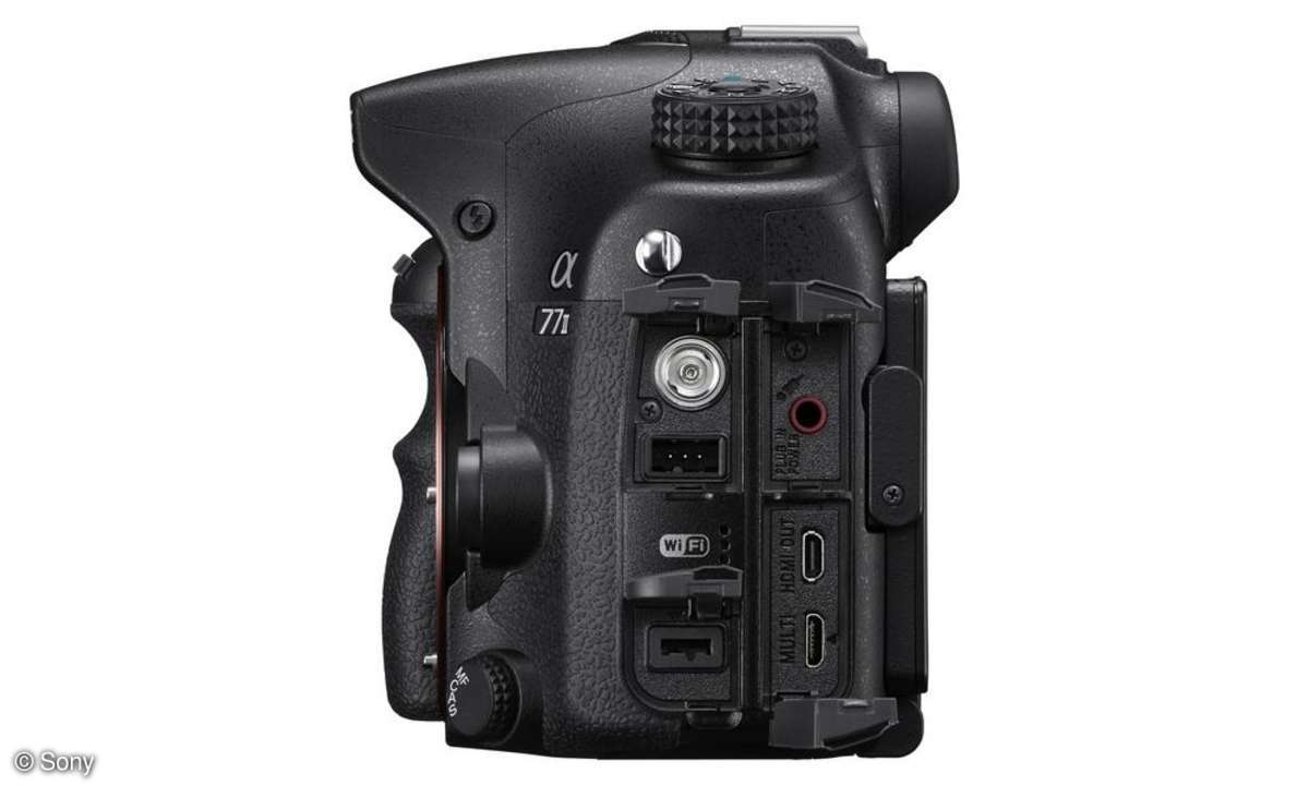 Sony Alpha A77 II