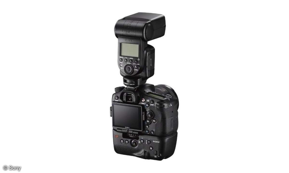 Sony Alpha A77 II
