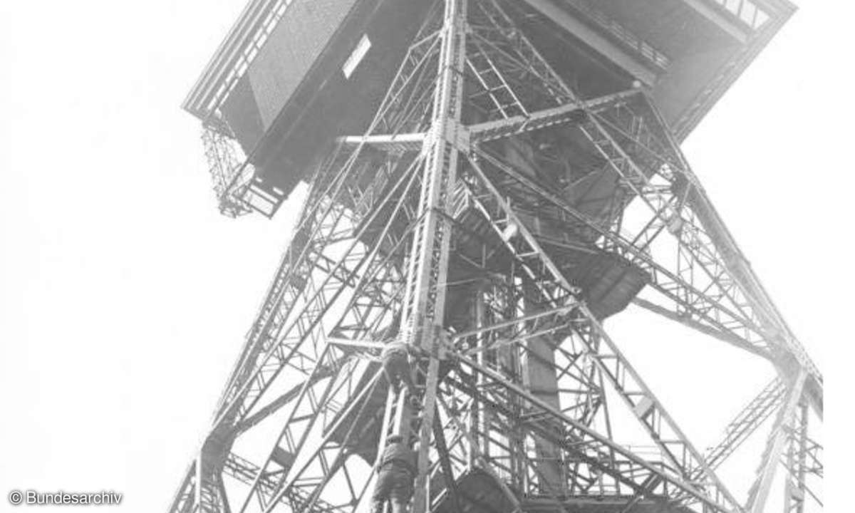 Der Funkturm, Wahrzeichen der IFA