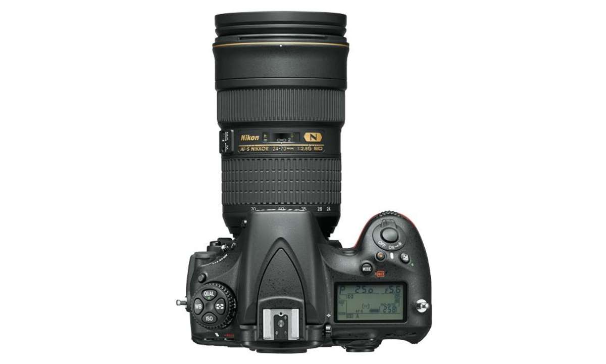 D810