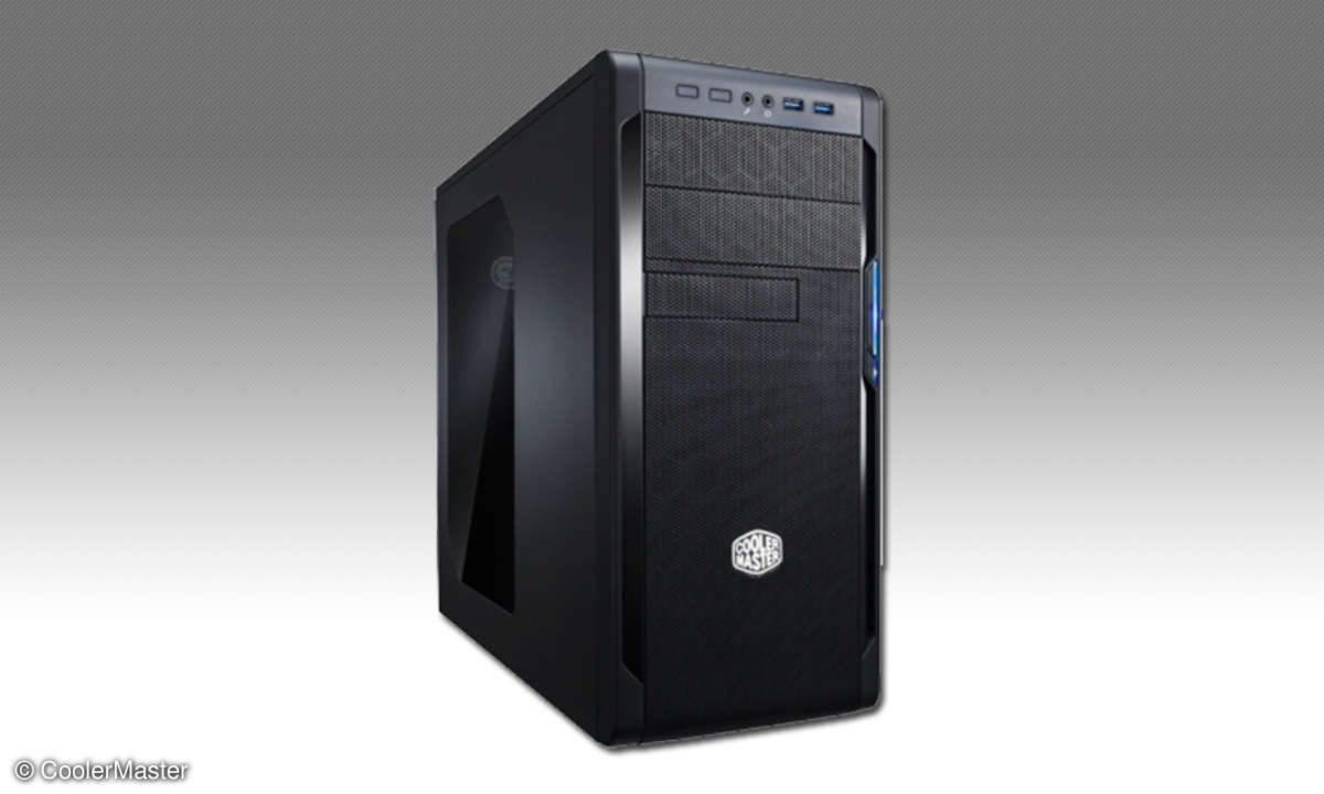 Der CoolerMaster N300 arbeitet geräuscharm und sieht schick aus.