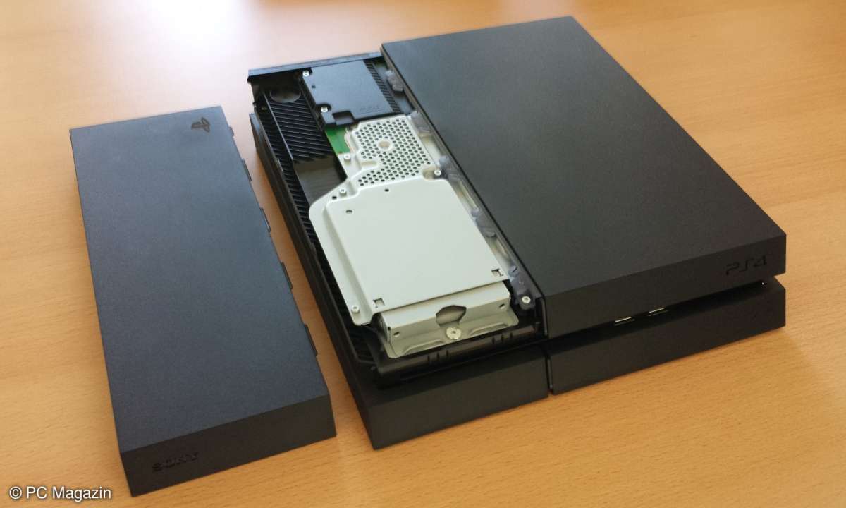 PS4: SSD-Umbau - Festplattendeckel lösen