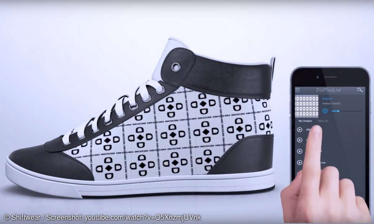 Shiftwear E-ink Sneaker