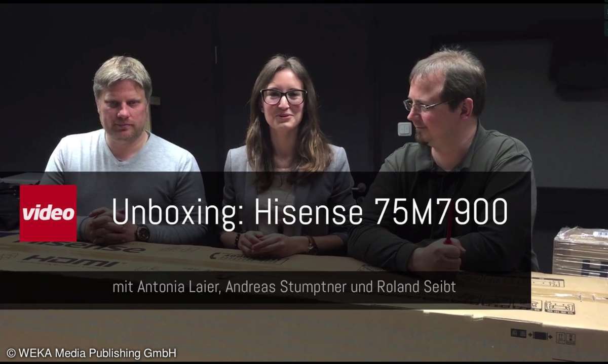 Unboxing Hisense 75M7900