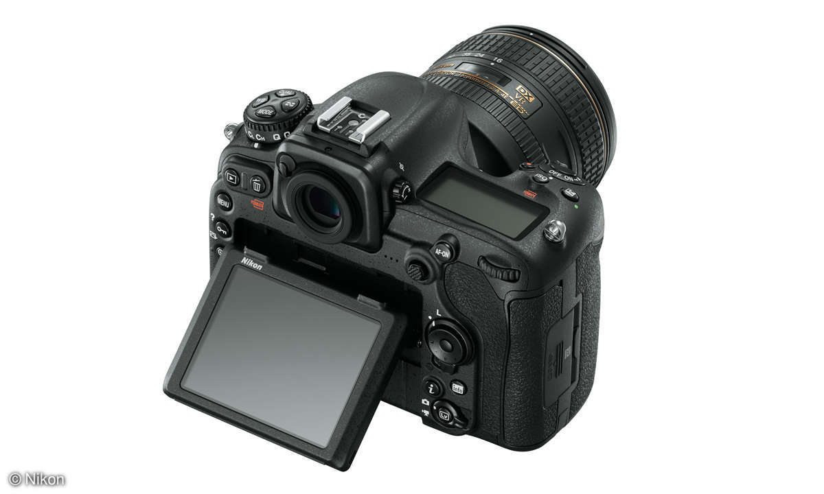 Nikon D500