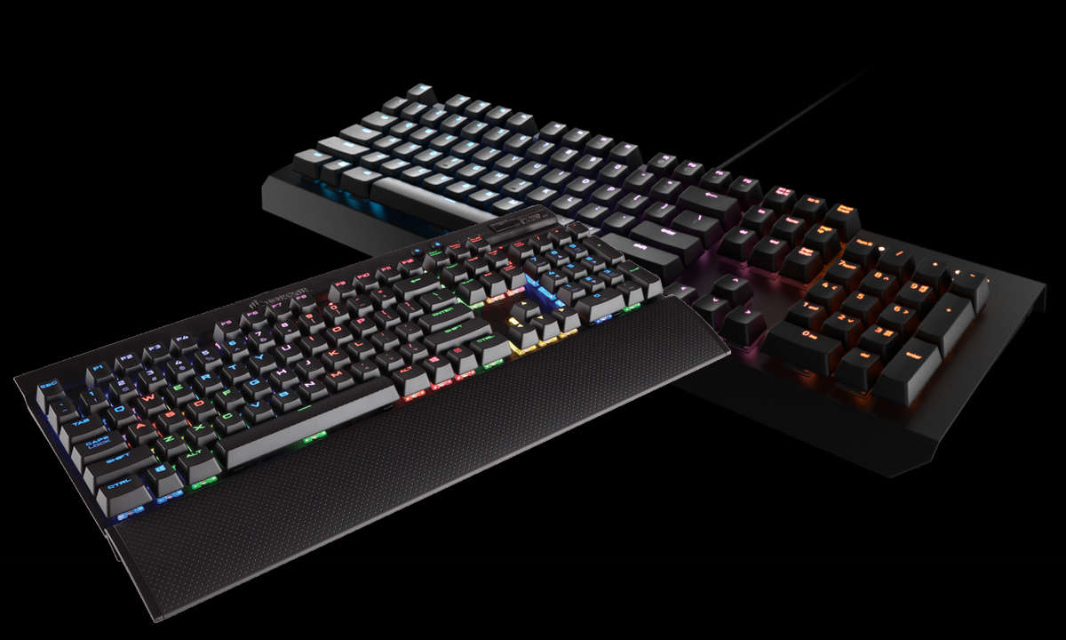 Corsair K70 Lux RGB und Razer Blackwidows X Chroma