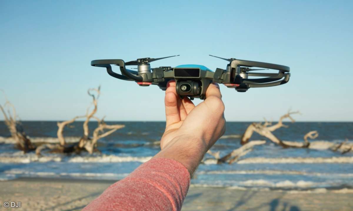 DJI Spark Ocean Drohne