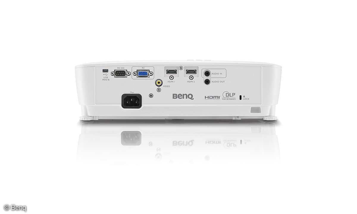 Benq W1050 Beamer Anschlüsse