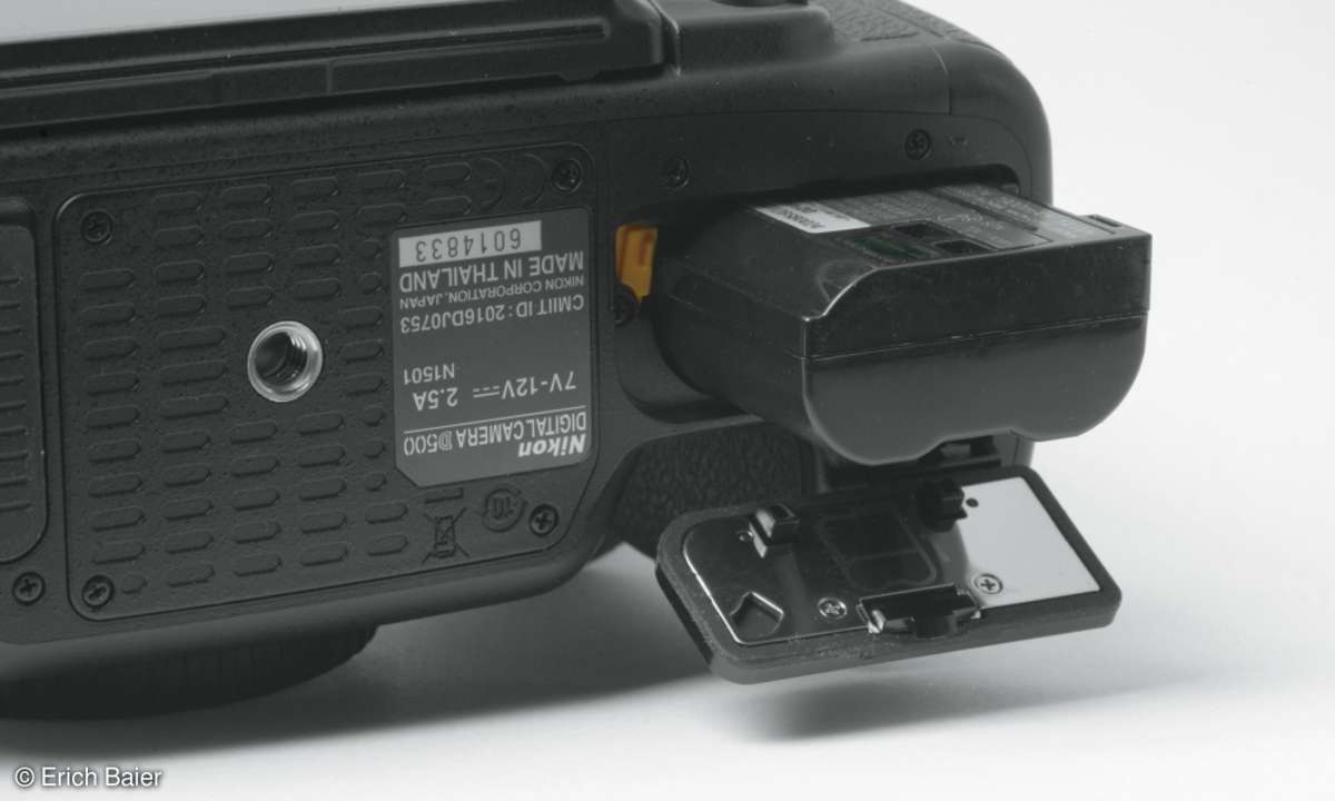 Nikon D500 SLR Akkufach
