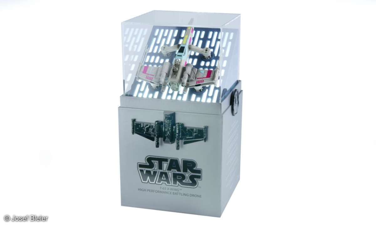 Star Wars T-65 X-Wing Fighter