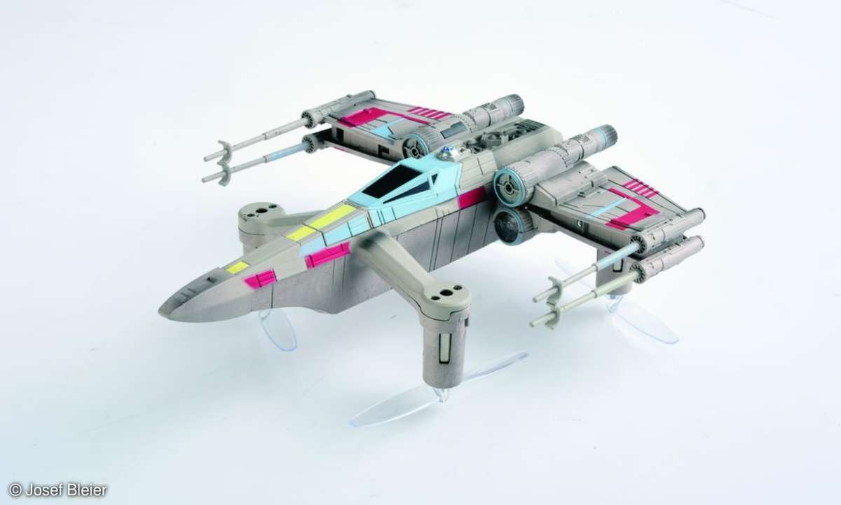 Der Star Wars T-65 X-Wing Fighter