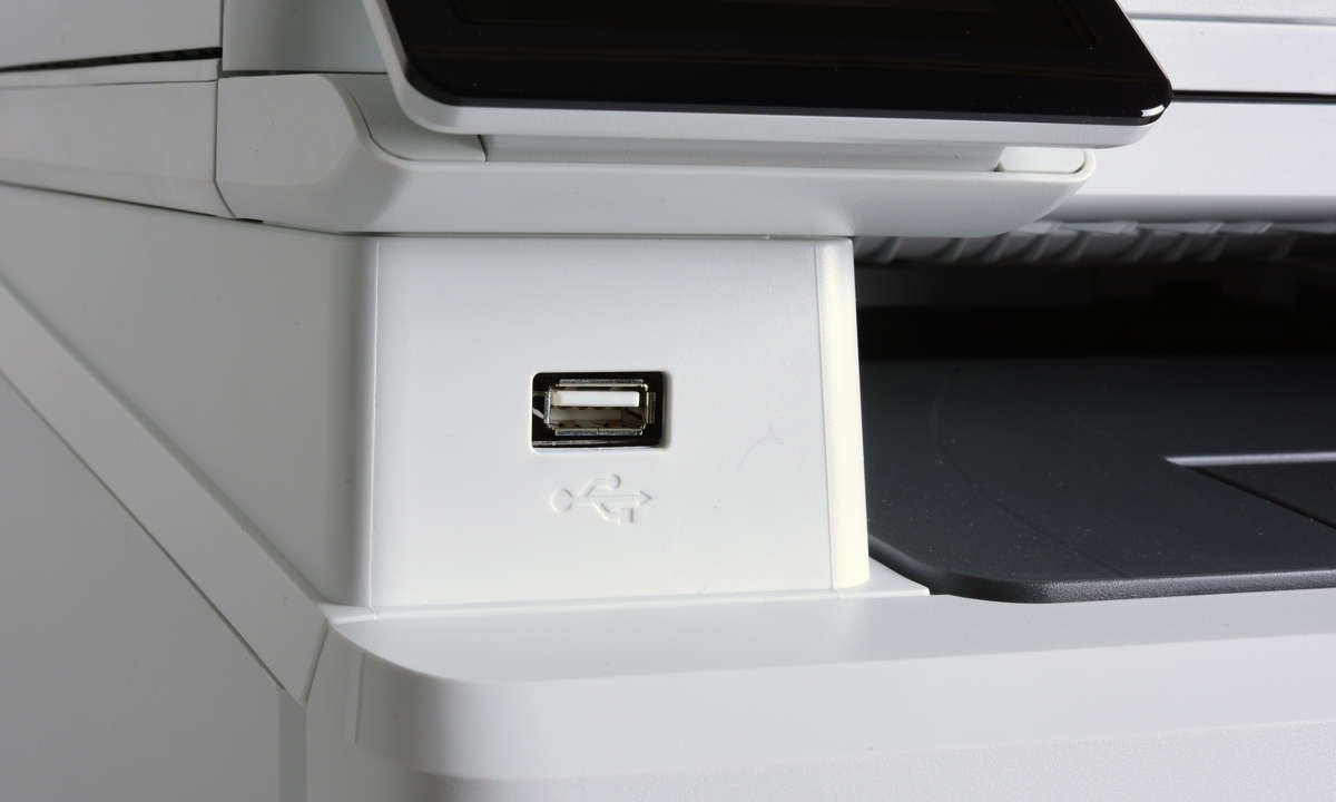 hp-mfp-m281fdw_usb-host-anschluss-vorderseite