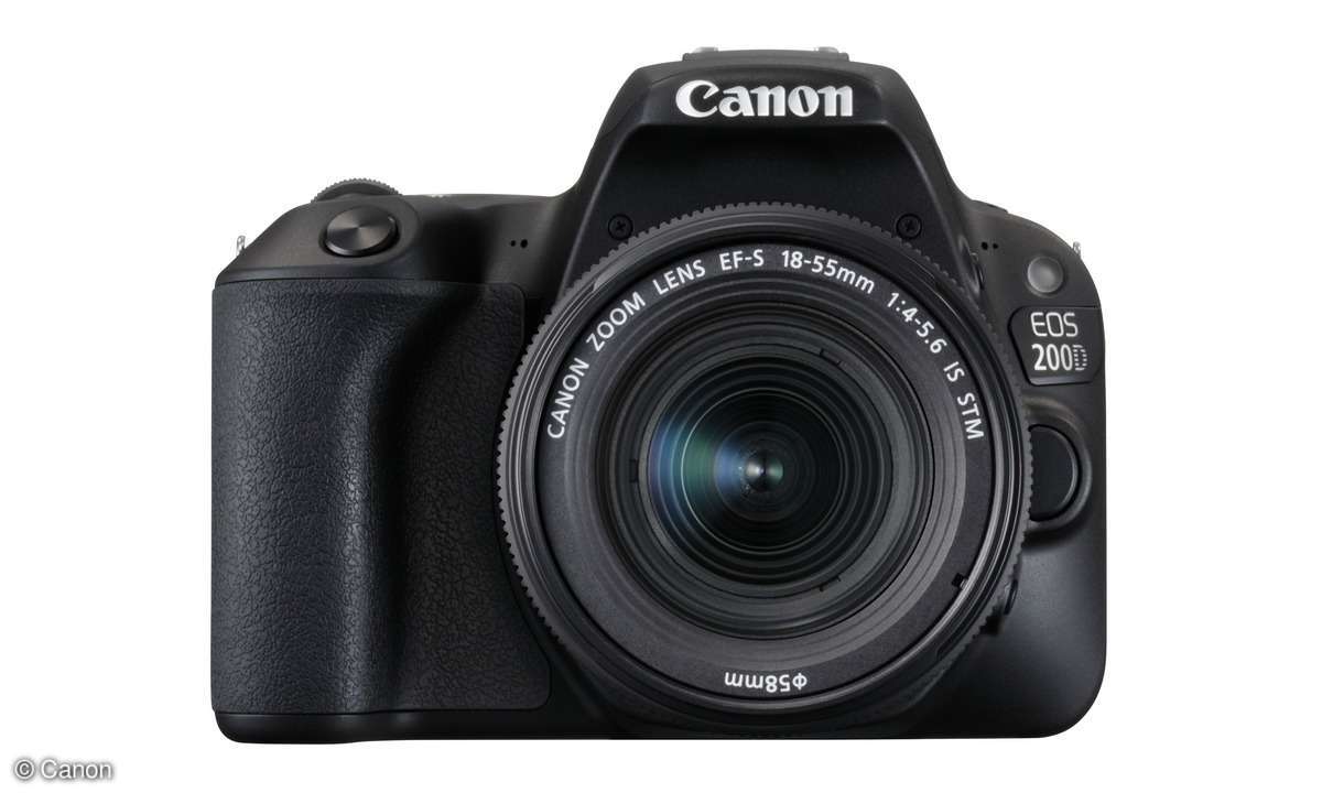 Canon EOS 200D