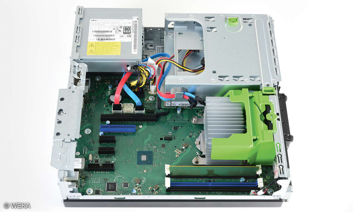 fujitsu-esprimo-d958_innenansicht