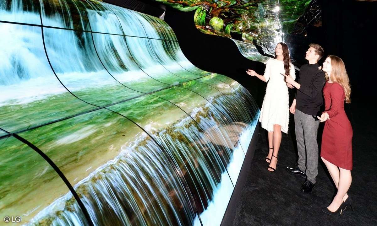 LG OLED Falls
