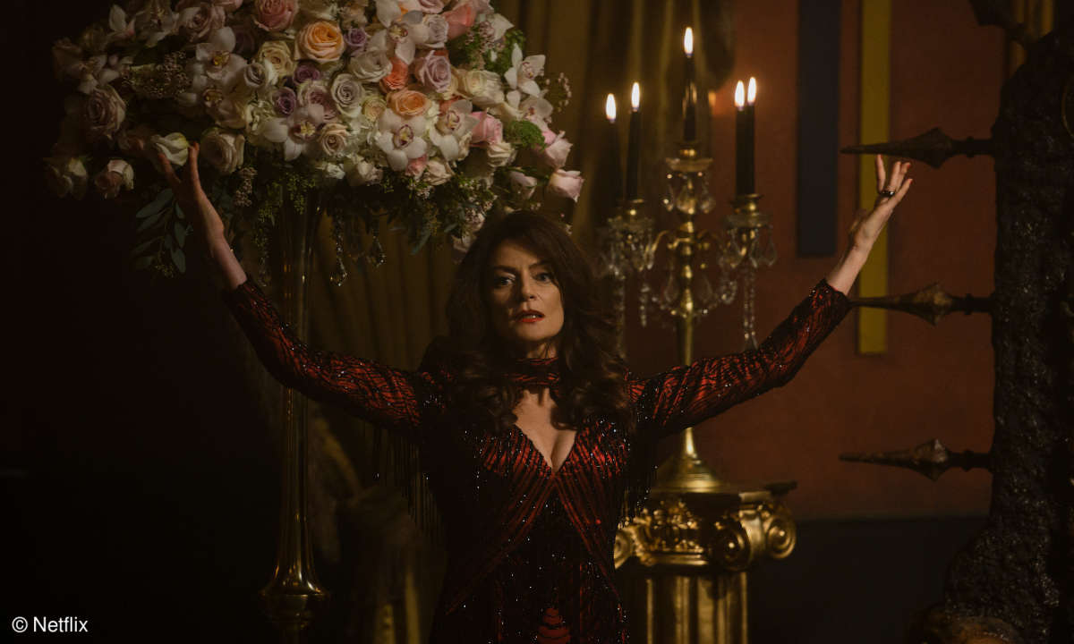 Chilling Adventures of Sabrina - Lilith / Ms. Wardwell