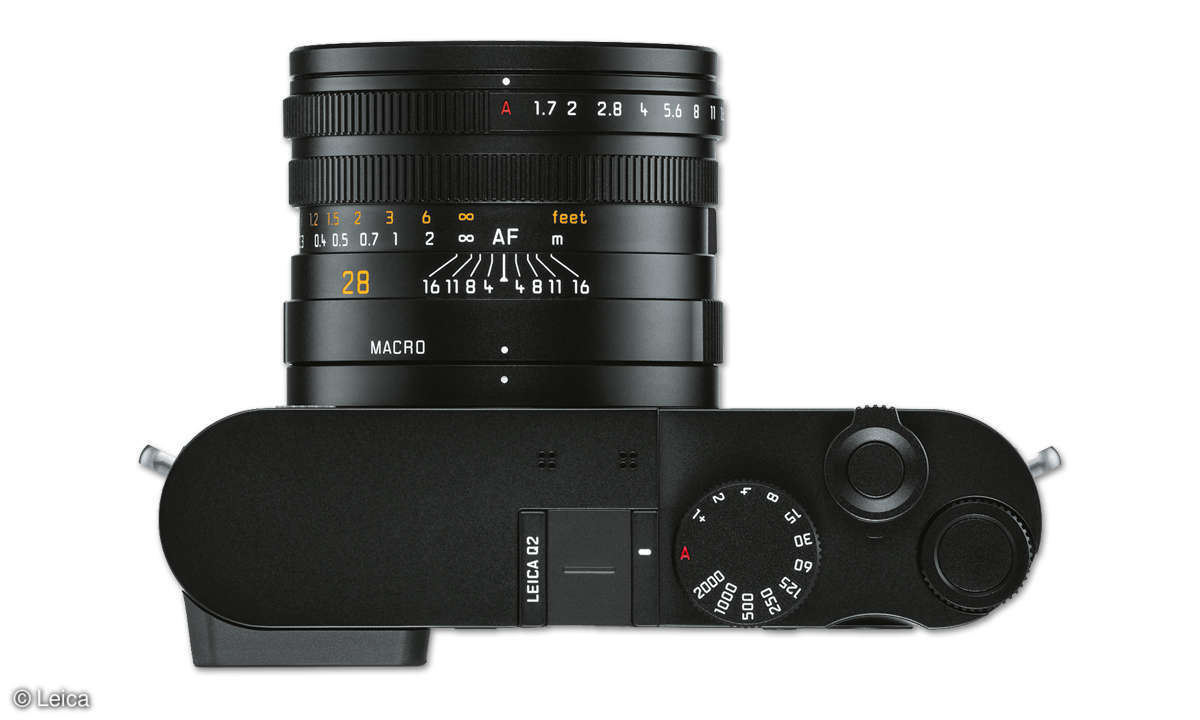 Leica Q2 - Top