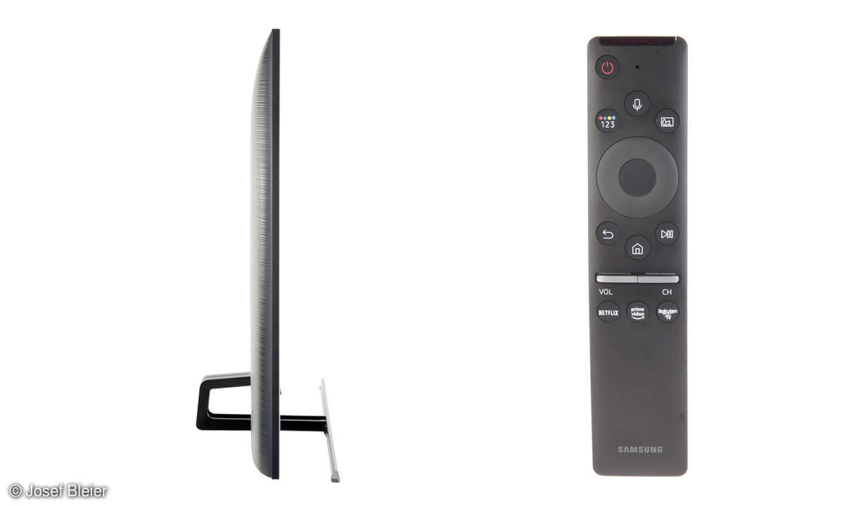 Samsung GQ65Q85R im Test - Fernbedienung & Seitenansicht TV
