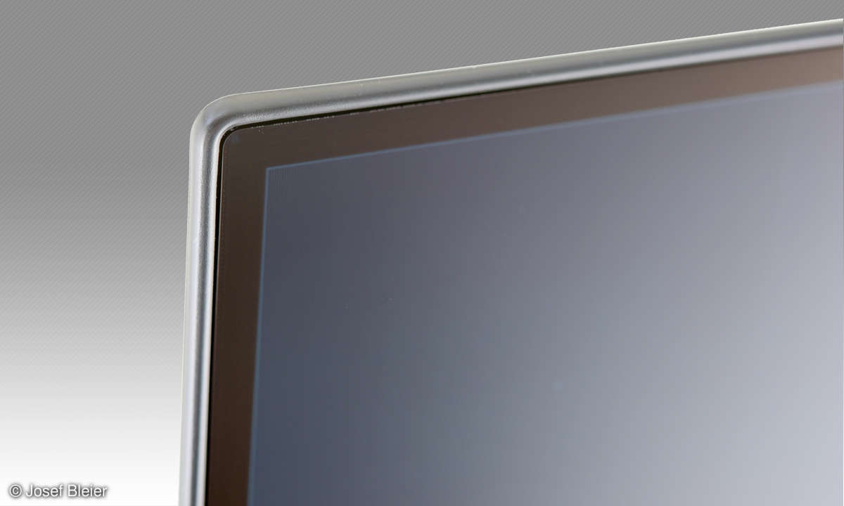 Panasonic TX-55GZW954 im Test - Rahmen