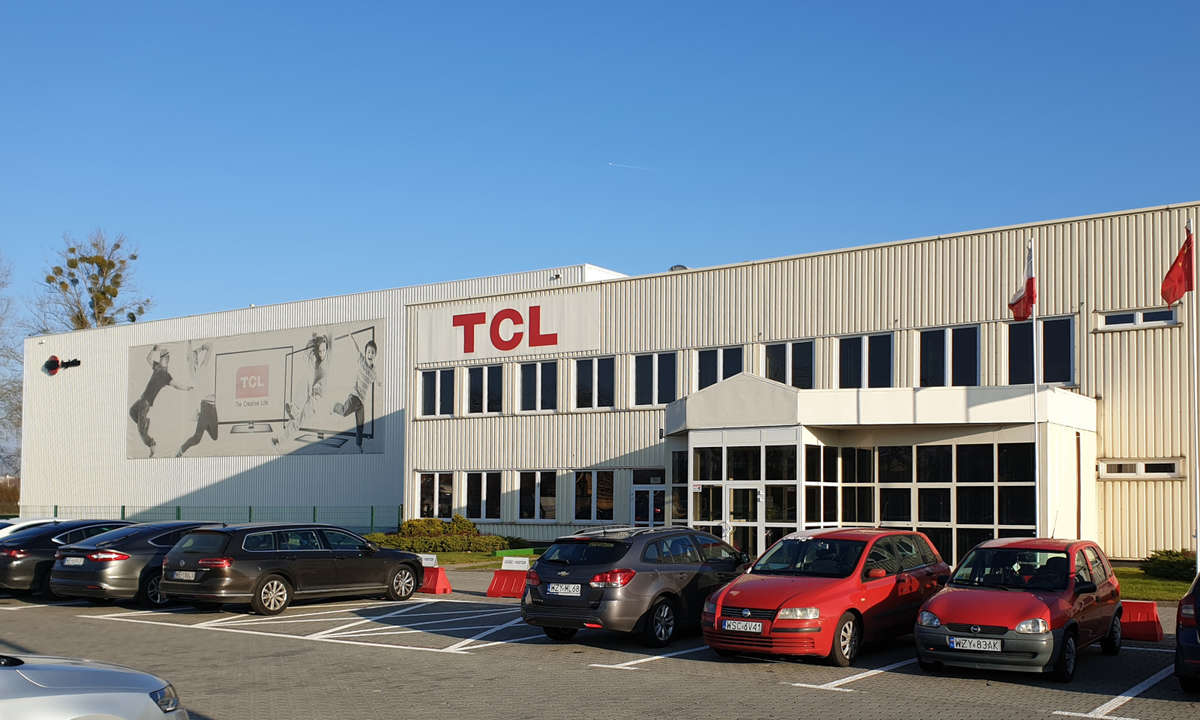 TCL 65X10
