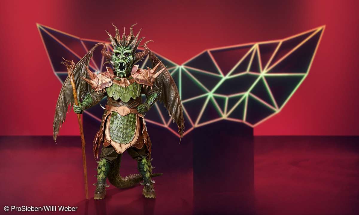 masked singer 2020 drache kostuem