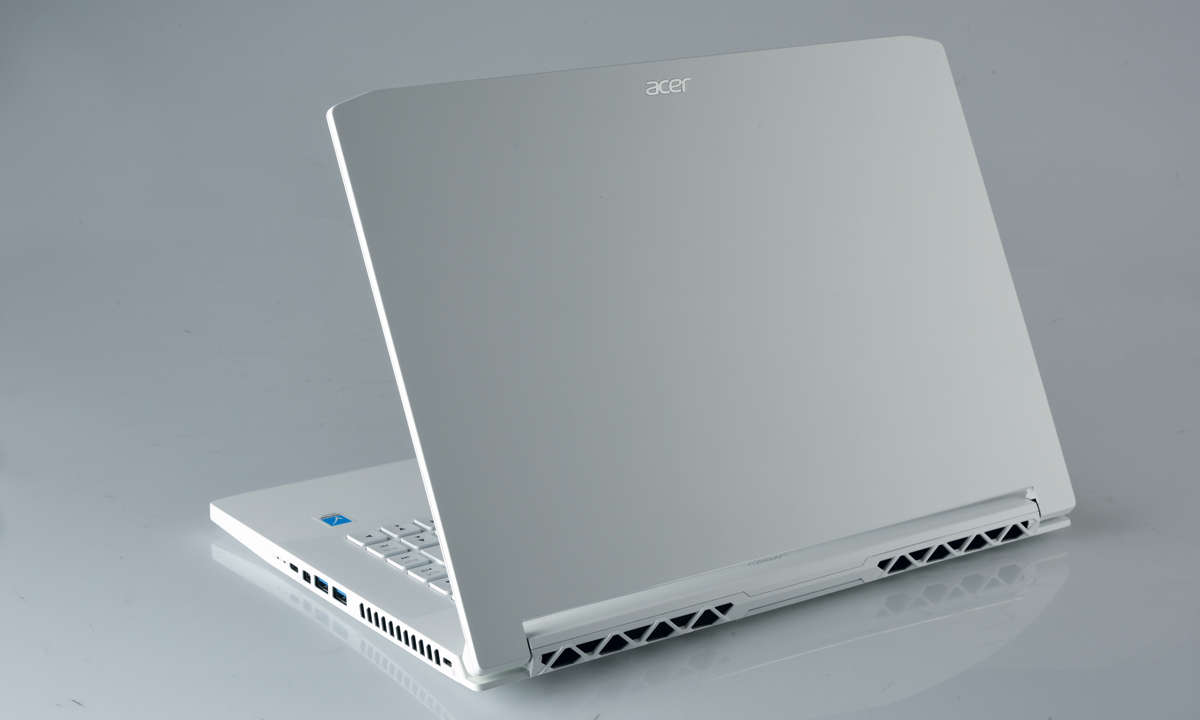 Acer ConceptD 3 Pro - Rückansicht