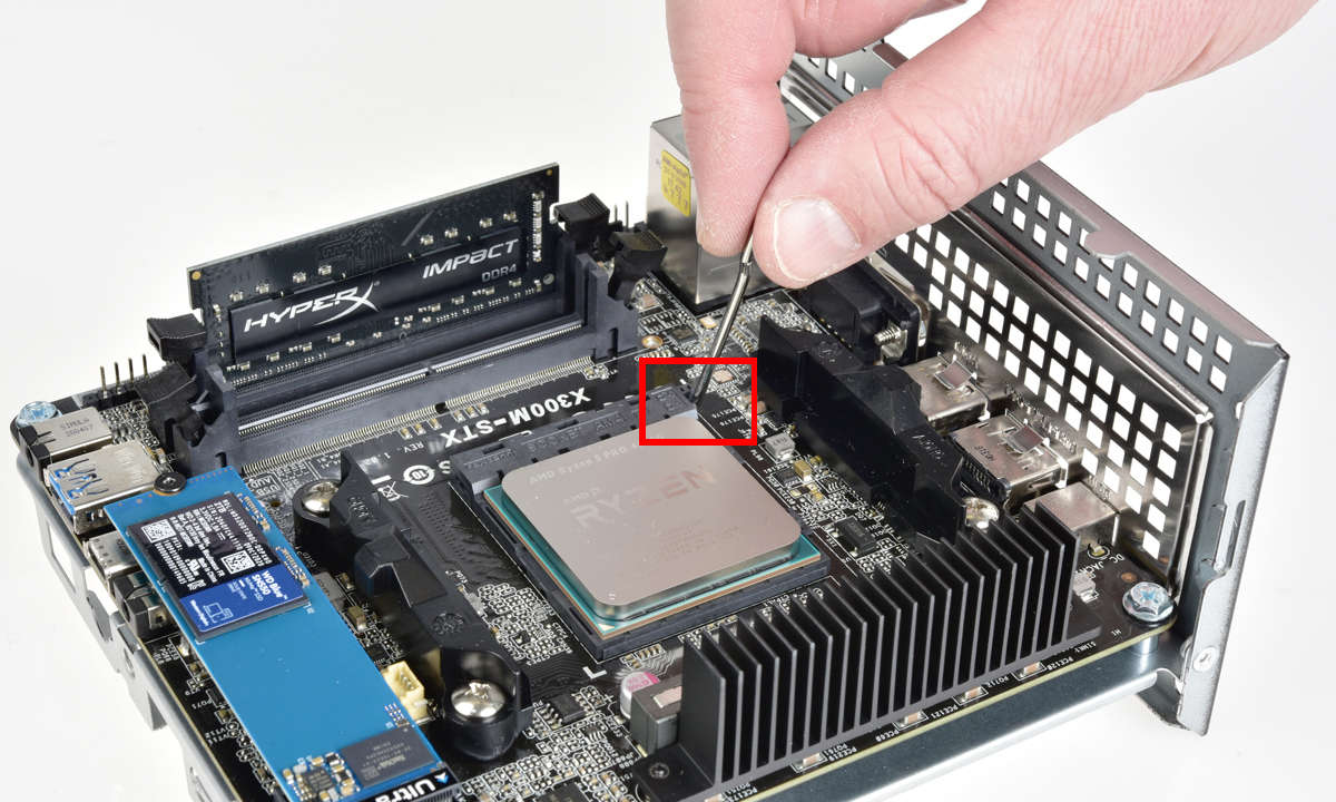 Mini-Homeoffice-PC im Eigenbau: CPU-Einbau