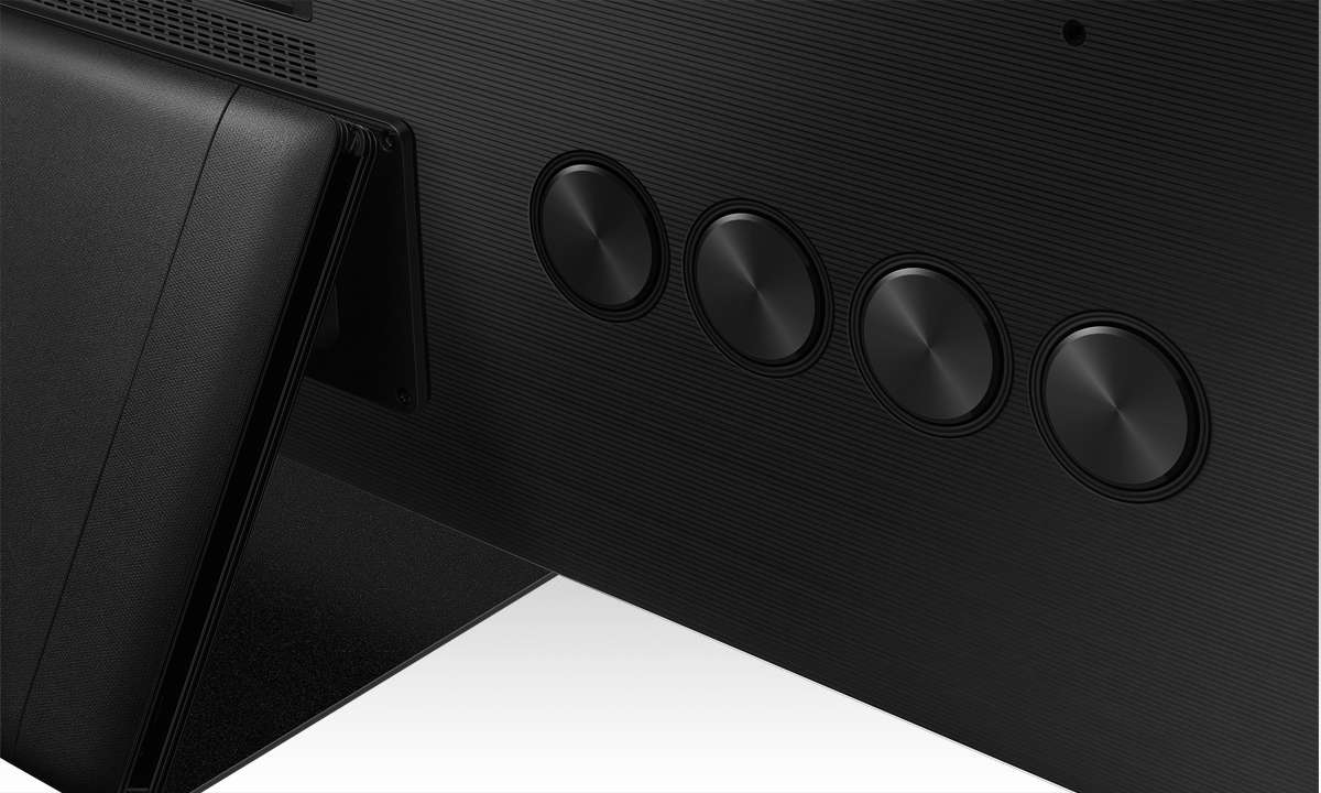 Samsung GQ65QN800A im Test: Rückansicht Lautsprecher