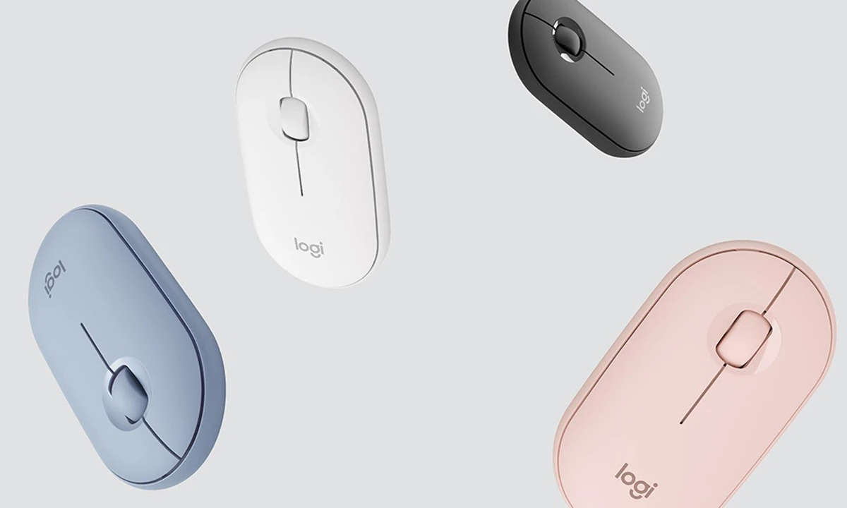 Fotos der  Logitech Pebble M350 in den Farben weiß, schwarz, blau und rosa