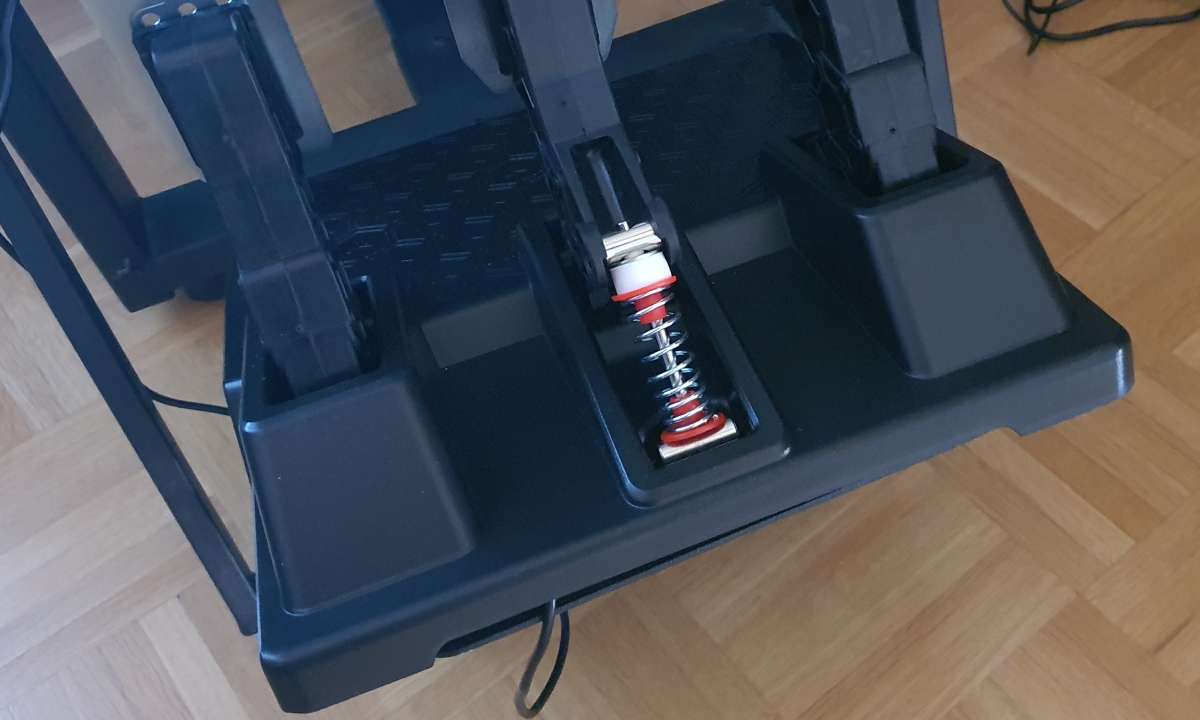 Die neue Feder lässt sich austauschen, damit Fahrende den Bremswiederstand anpassen können.