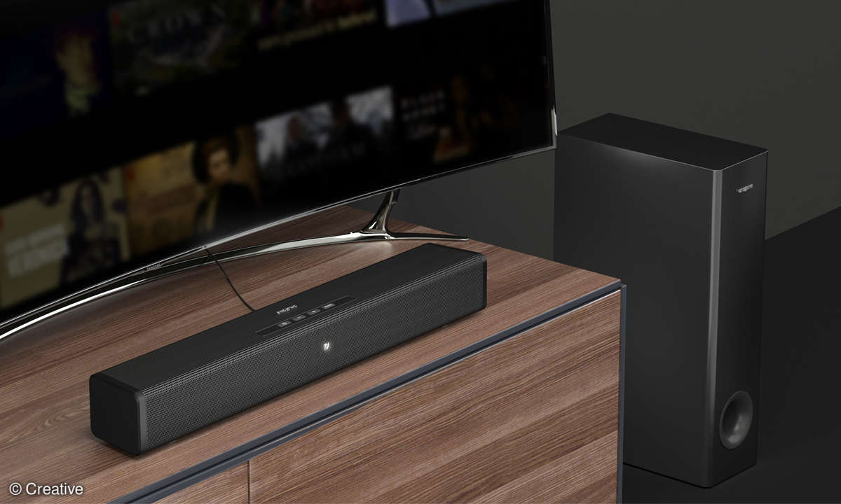 Auf einem kleinen TV-Schrank oder einem PC-Schreibtisch ist die Stage 360 gut aufgehoben.