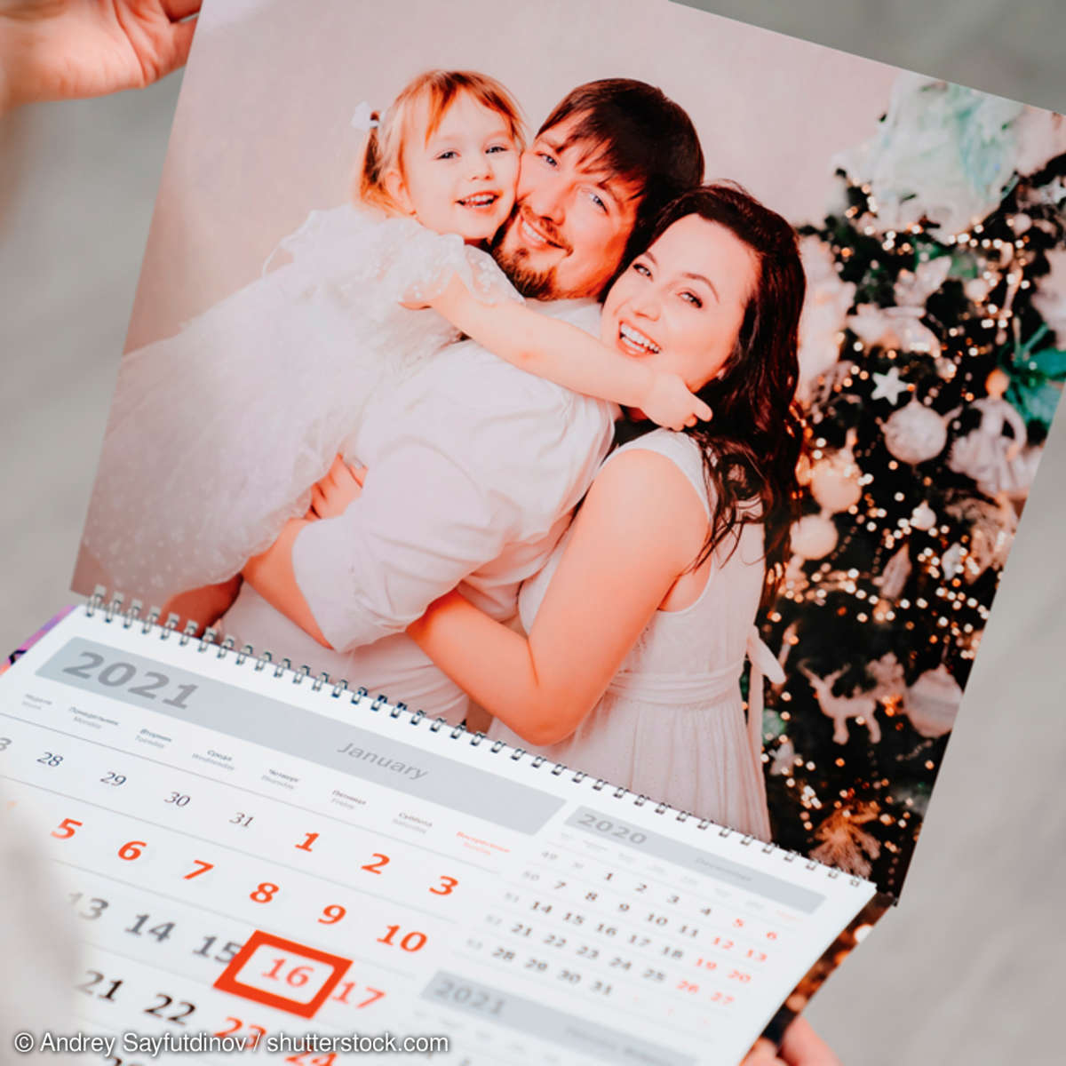 Abelli, CEWE, Whitewall & Co.: Fotokalender im Vergleich