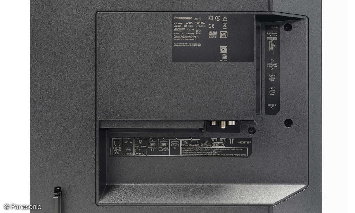 Panasonic TX-65JZW984 im Test - Anschlüsse