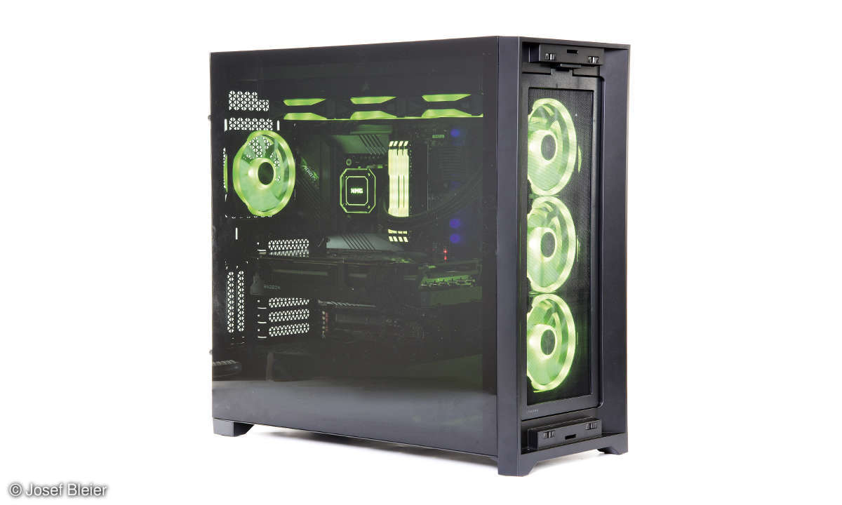 Schenker XMG Sector X im Test - Seitenansicht