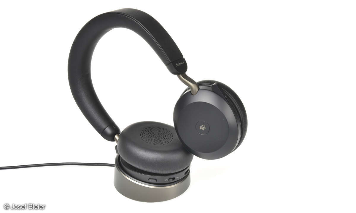 Jabra Evolve2 75 im Test - Ladestation