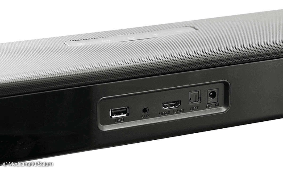 Die Soundbar PEAQ PSB 150 bietet alle relevanten Anschlüsse. Die Verarbeitung mit Metallgitterabdeckung ist sehr gut.