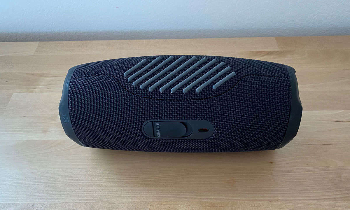 JBL Charge 5 Unterseite