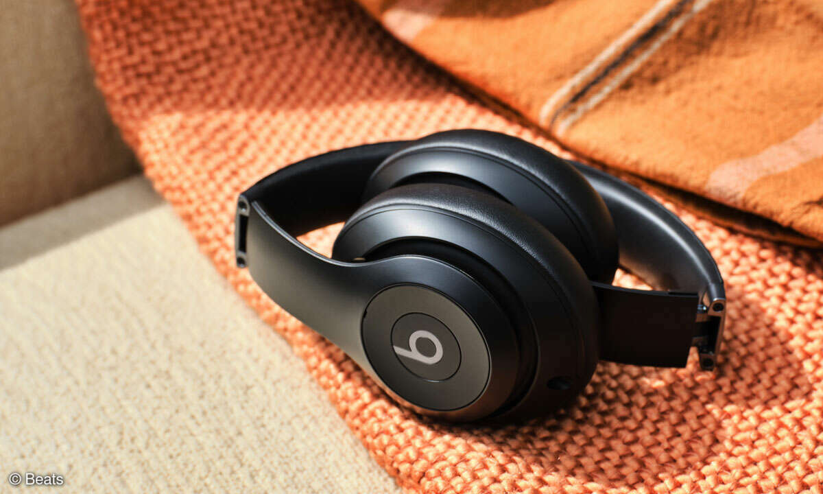 Beats-StudioPro_gefaltet