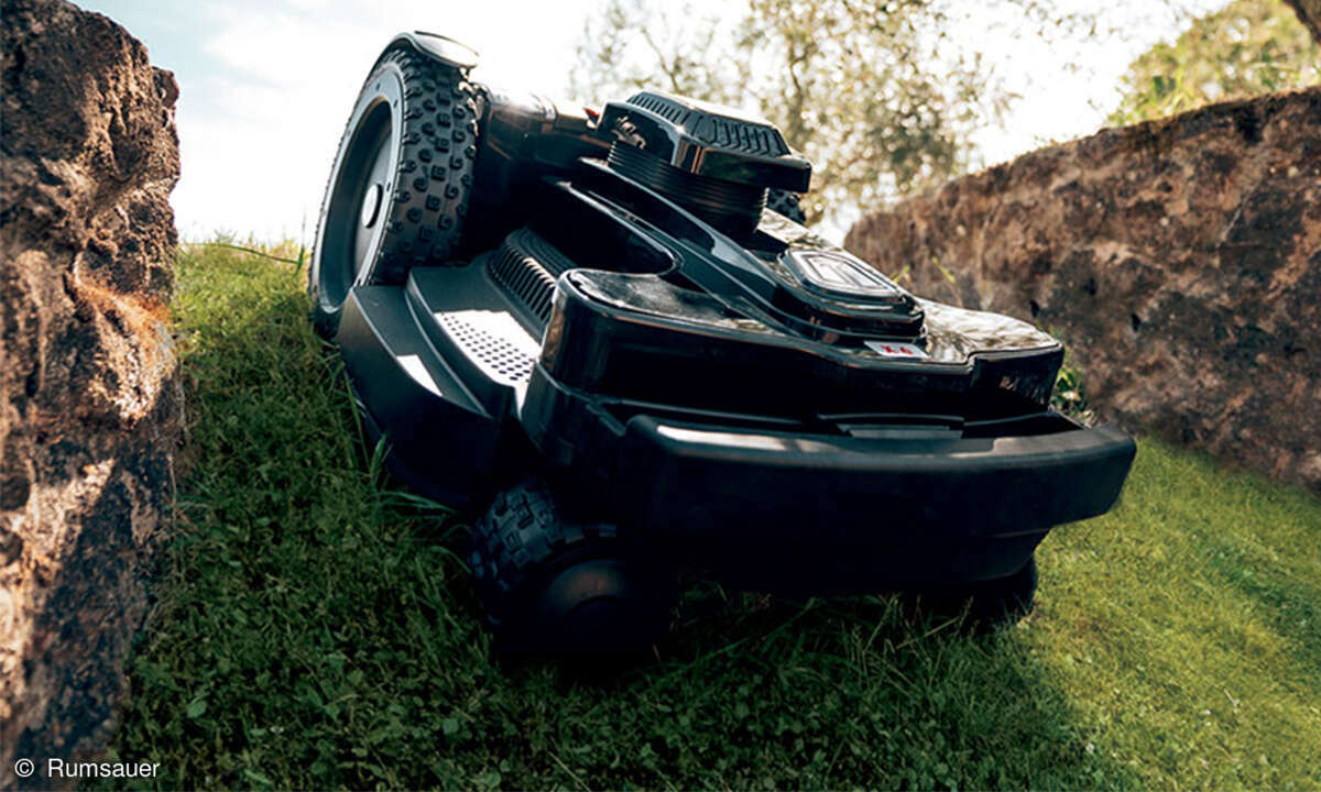 Rumsauer stellt flexible Roboterrasenmäher von Techline mit Allradantrieb vor.