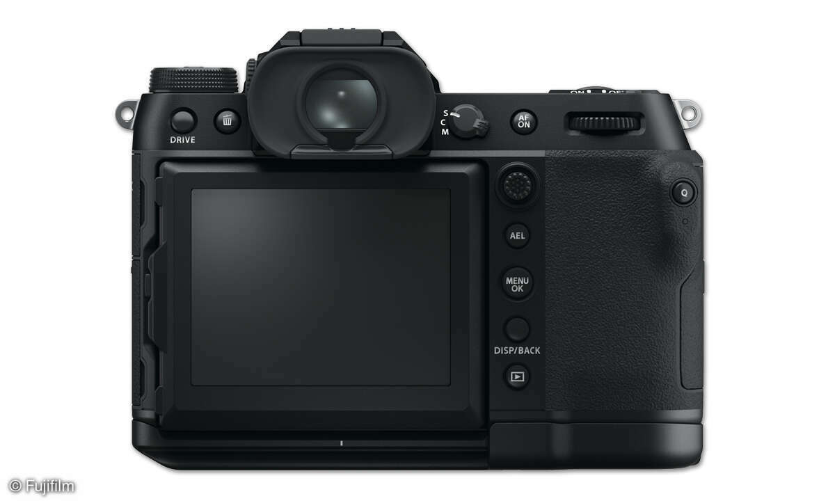 Fujifilm-GFX50S-II_back_MHG