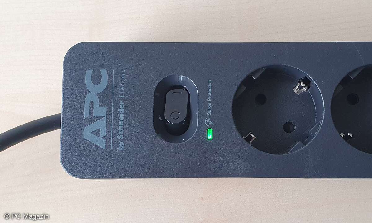 apc-surge-protector-leuchte