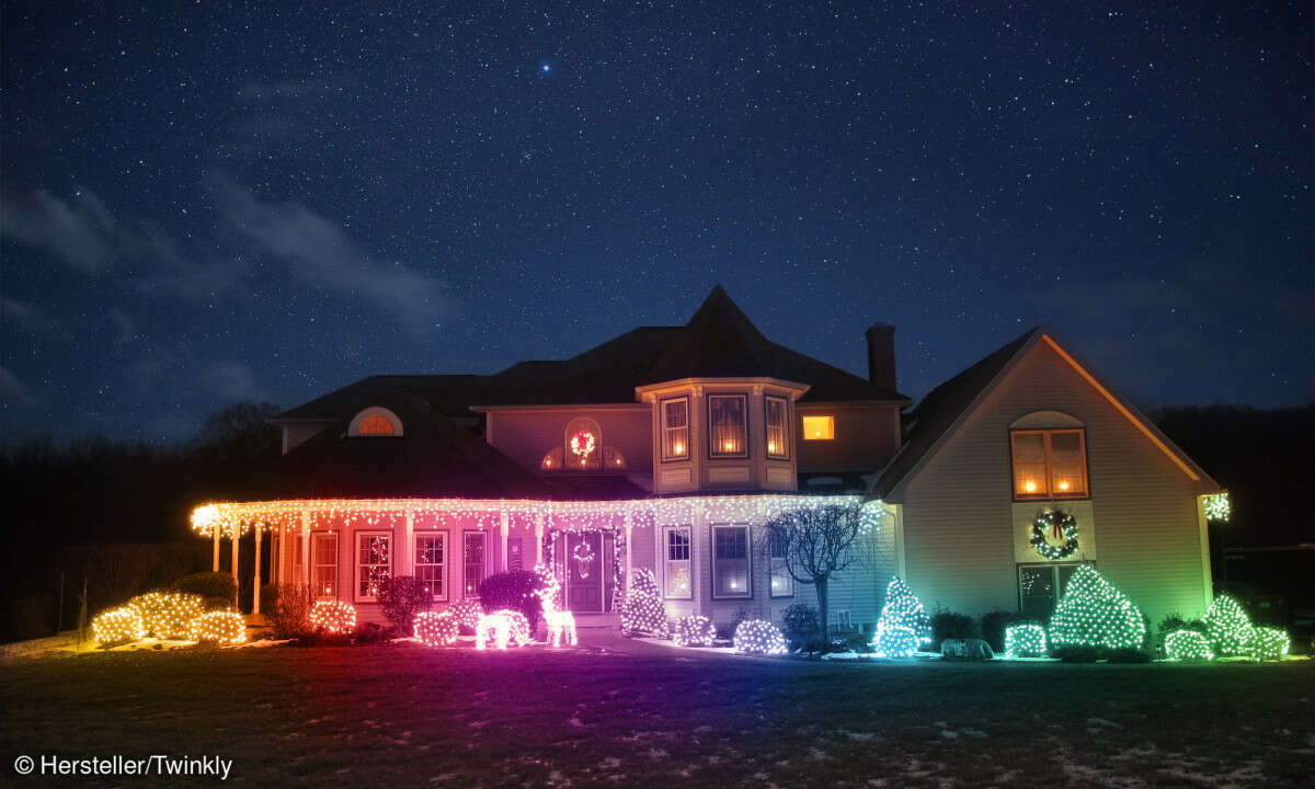 Twinkly_Strings_Aussen