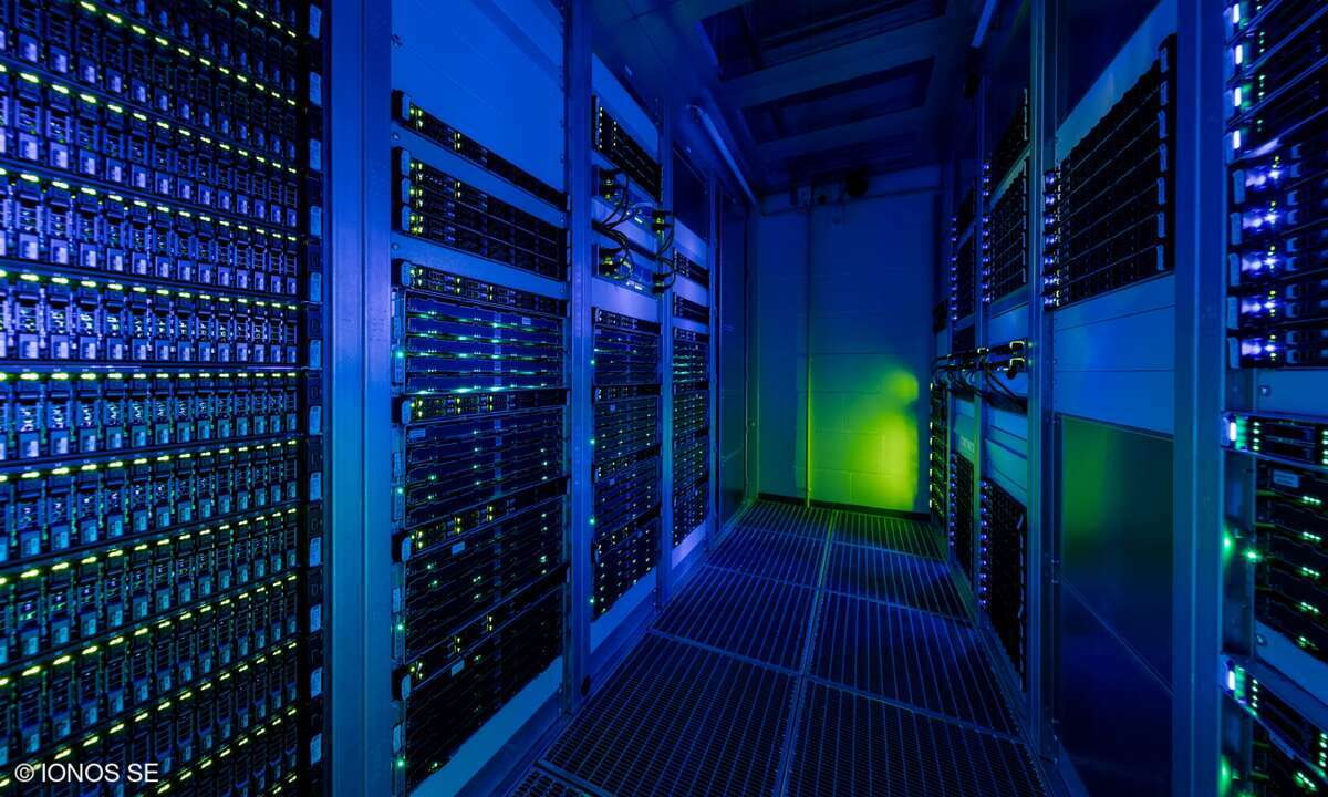 IONOS-data-center-server-room