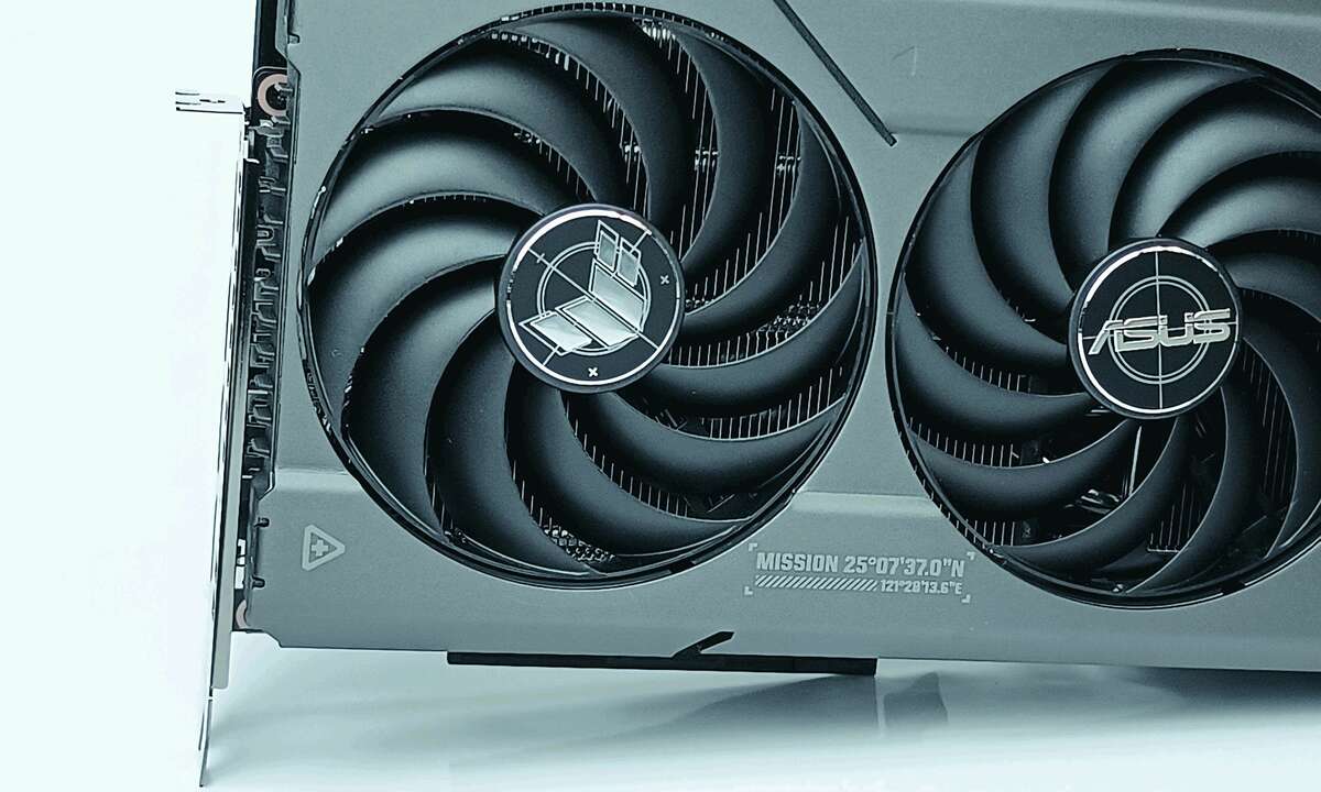 Asus TUF Gaming Radeon RX 7800 XT