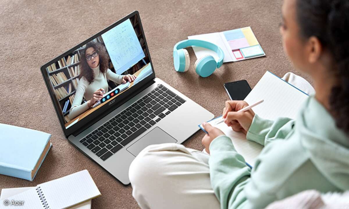 Acer-Chromebook-Lifestyle-1