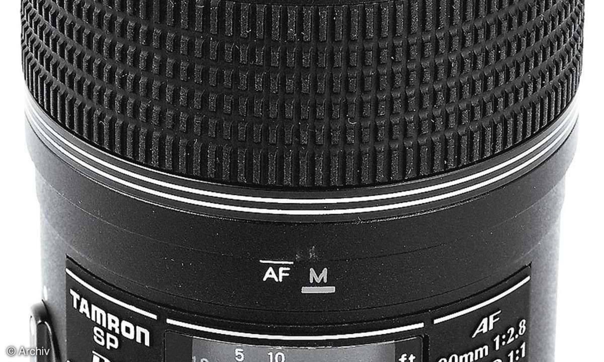 Tamron 2,8/90 Seitenansicht