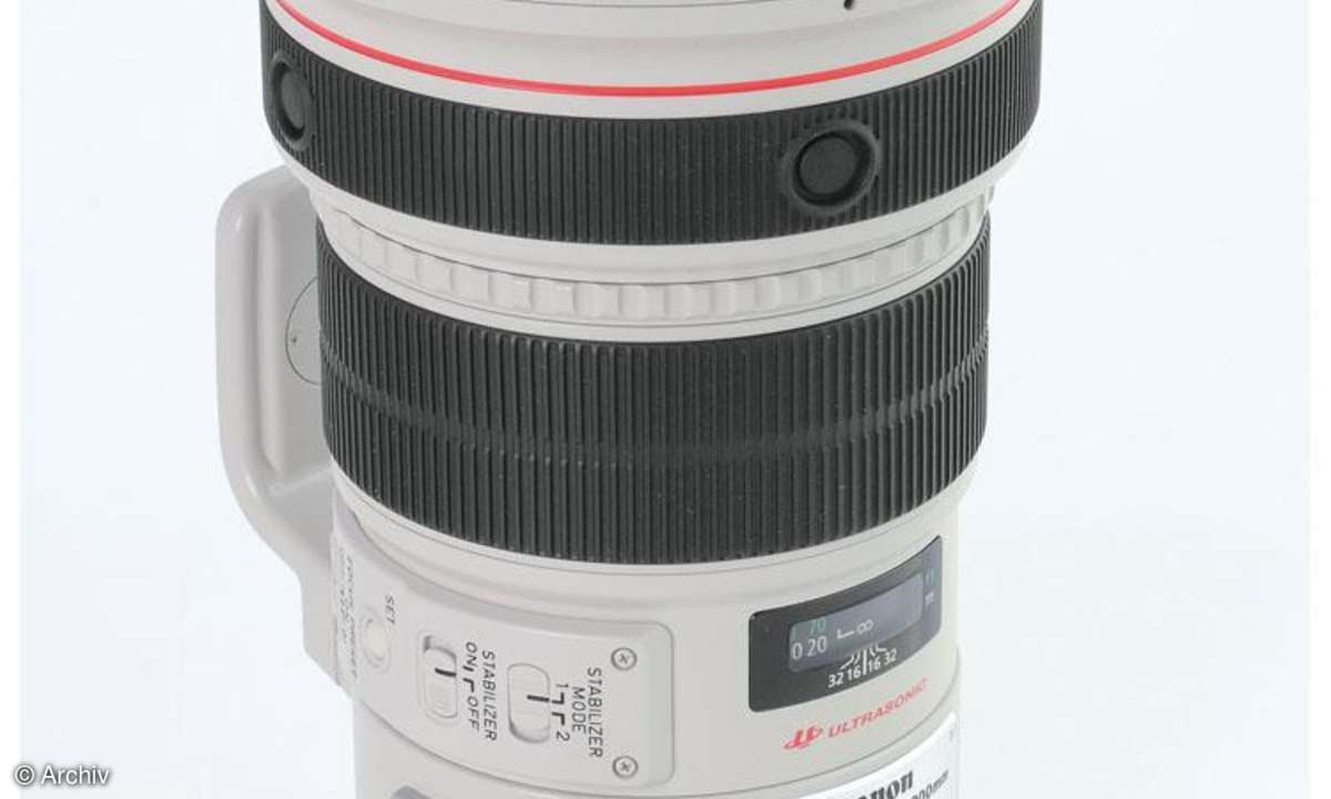 Canon EF 2/200 mm L IS USM an Canon EOS 450D