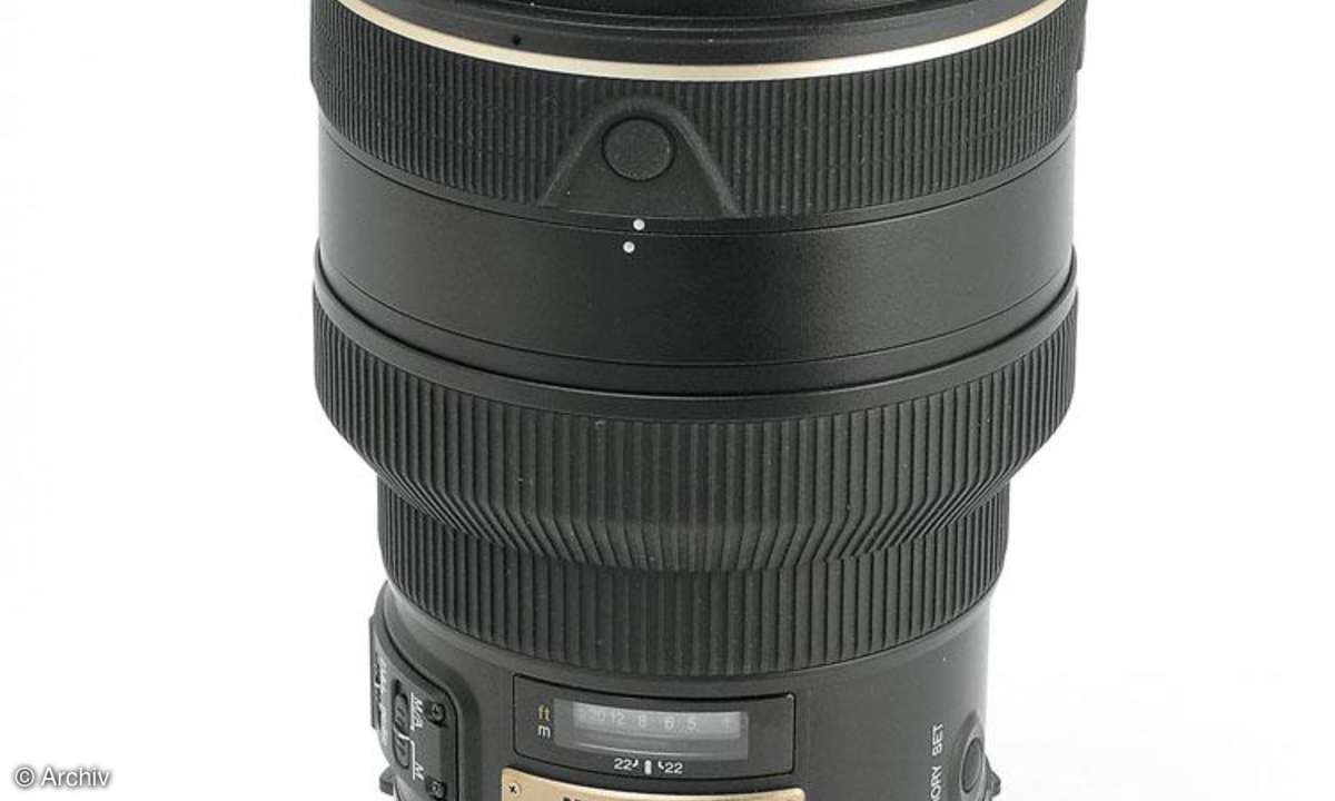 Nikon AF-S Nikkor 2/200 mm VR G IF-ED an Nikon D300