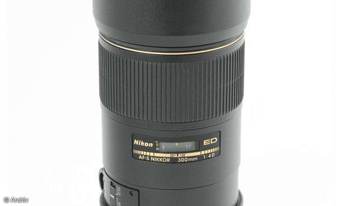 Nikon AF-S Nikkor 4/300 mm G IF-ED an Nikon D300