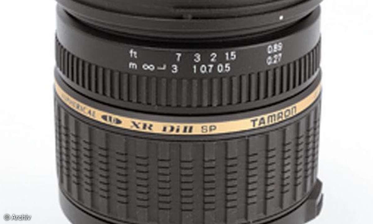 Tamron AF 2,8/17-50 mm SP XR Di II LD Seitenansicht